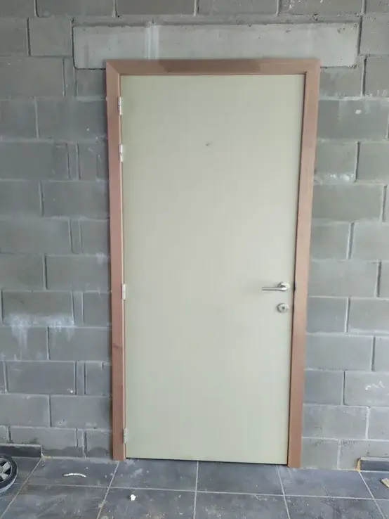 porte en bois